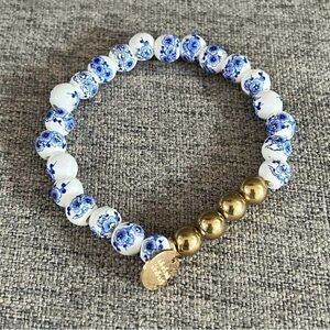 NEW Heinen Delfts Blauw Blue and White Floral Ceramic Beads Bracelet - Holland
